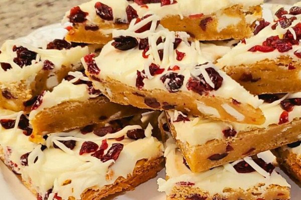 Starbucks Copycat Cranberry Bliss Bars
