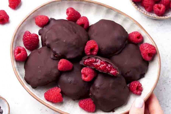 Raspberry Filled Chocolate Bites Recipe