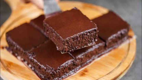 2-Ingredient Chocolate Squares Recipe | DIY Joy Projects and Crafts Ideas