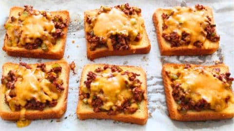 Easy 15-Minute Texas Toast Sloppy Joes Recipe | DIY Joy Projects and Crafts Ideas