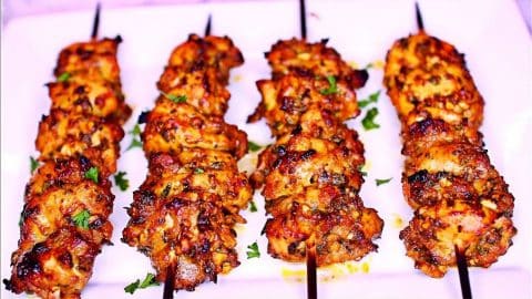 Easy Baked Chicken Thighs Skewers | DIY Joy Projects and Crafts Ideas