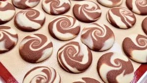 Easy Chocolate Vanilla Swirl Cookies Recipe
