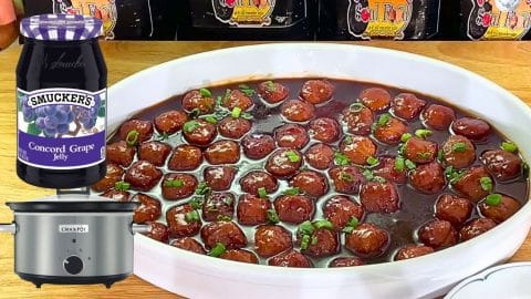 Easy Crockpot BBQ Grape Jelly Meatballs Recipe | DIY Joy Projects and Crafts Ideas