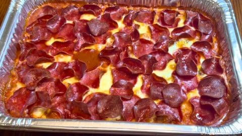 Easy Low-Carb Pizza Casserole Recipe | DIY Joy Projects and Crafts Ideas