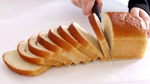 Easy No-Knead Soft Sandwich Bread Recipe | DIY Joy Projects and Crafts Ideas