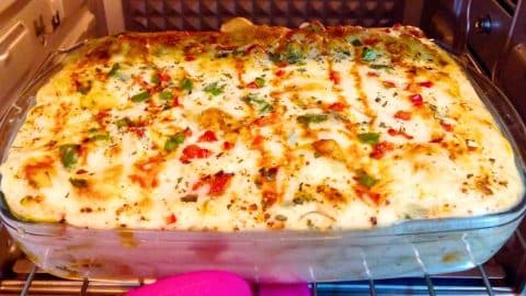 Easy-to-Make Creamy Chicken & Pasta Bake | DIY Joy Projects and Crafts Ideas