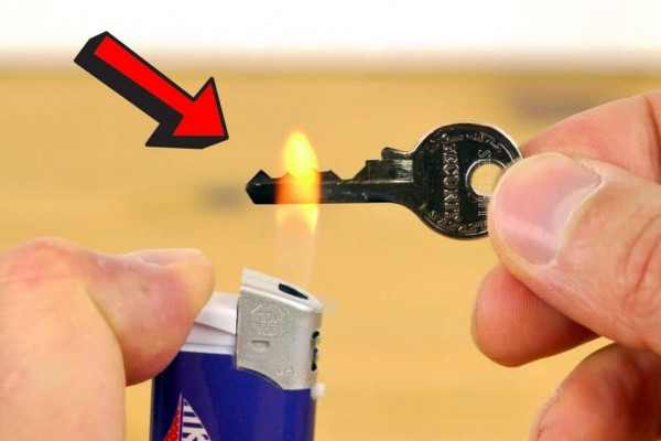 How to Make an Emergency Spare Key