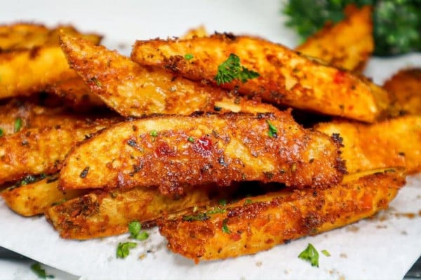 Secret to Extra Crispy Oven Baked Potatoes