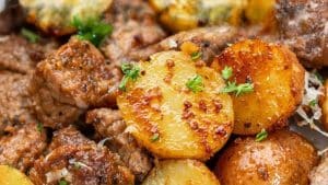 Easy Steak Bites and Potatoes Recipe