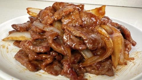 Tender and Juicy Beef and Onion Stir Fry | DIY Joy Projects and Crafts Ideas