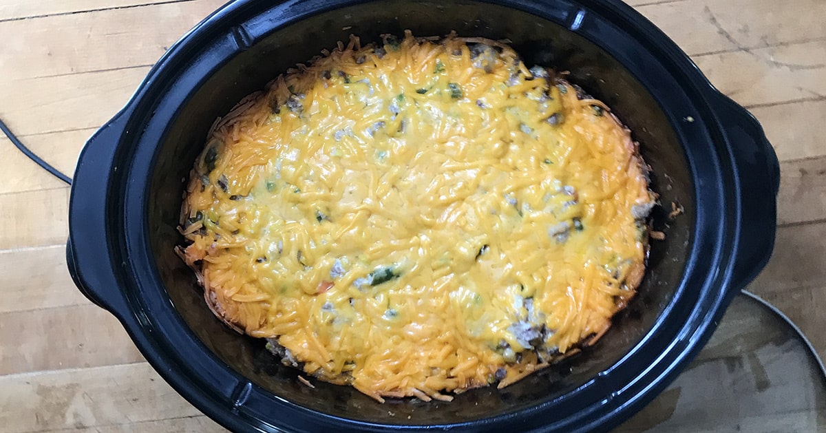 Crockpot Tater Tot Bacon Cheeseburger Casserole | DIY Joy Projects and Crafts Ideas