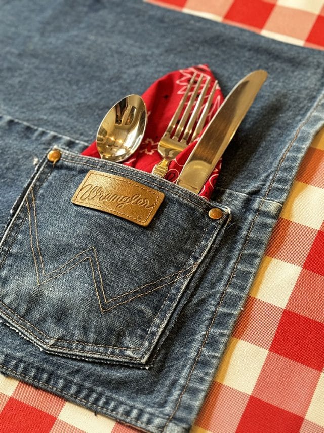 Denim Pocket Placemats Made From Old Jeans