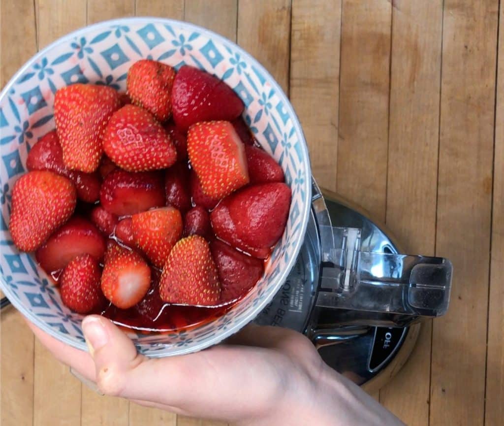 How to Make Strawberry Puree In Food Processor