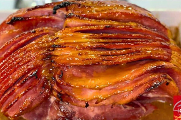 Brown Sugar Honey Glazed Ham