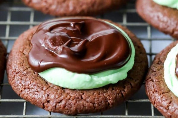 Easy No-Fail Mint Chocolate Cookies Recipe