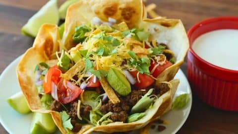 Easy Taco Salad Bowl Recipe | DIY Joy Projects and Crafts Ideas