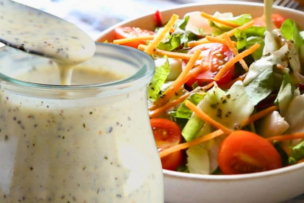 Homemade Classic Creamy Italian Dressing (1)