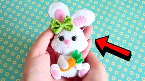 How to Make a Cute DIY Felt Easter Bunny | DIY Joy Projects and Crafts Ideas