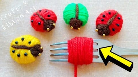 How to Make a DIY Yarn Ladybug with a Fork | DIY Joy Projects and Crafts Ideas