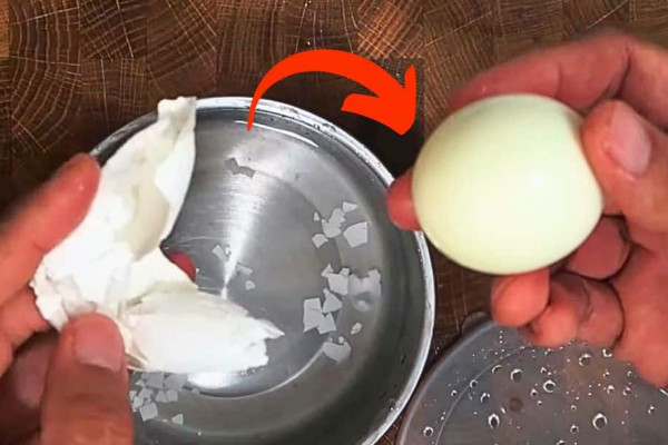 How to Remove Boiled Egg Shell Without Peeling
