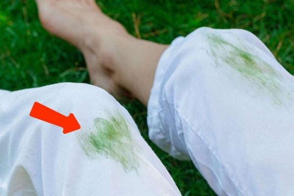 How to Remove Grass Stains From Clothes