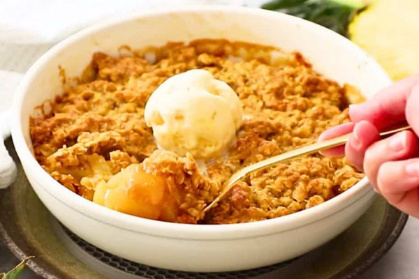 Super Easy Pineapple Crisp Recipe