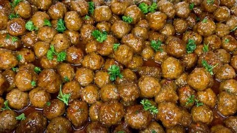 Sweet Chili Glazed Meatballs Recipe | DIY Joy Projects and Crafts Ideas