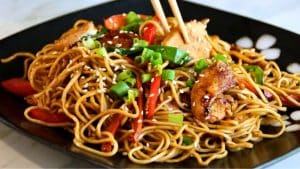 30-Minute Chicken Chow Mein
