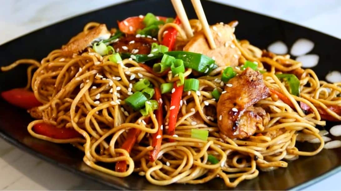 30-Minute Chicken Chow Mein