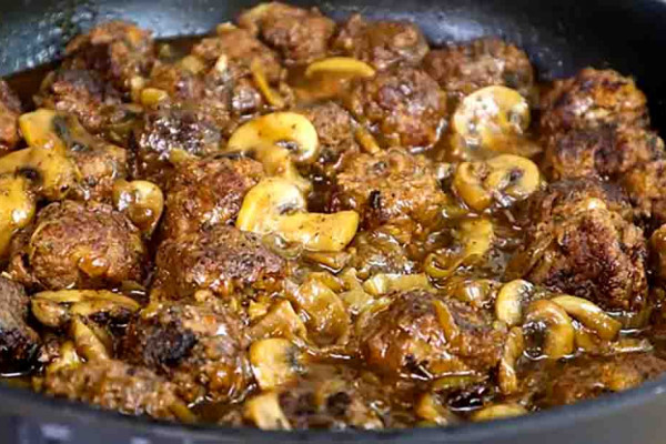 30-Minute Salisbury Steak Meatballs Recipe