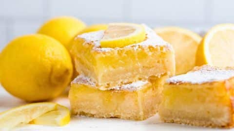 5-Ingredient Luscious Lemon Bars | DIY Joy Projects and Crafts Ideas