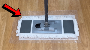 Easy Bubble Wrap Mop Cleaning Hack