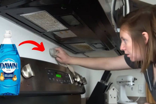 How to Remove Grease From Kitchen Surfaces