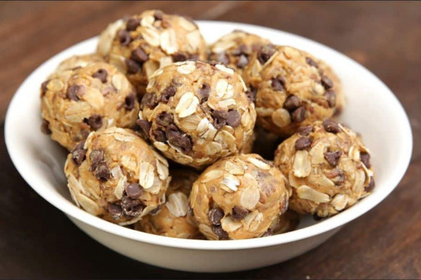 Peanut Butter Protein Bites