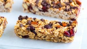 Soft and Chewy Homemade Granola Bars