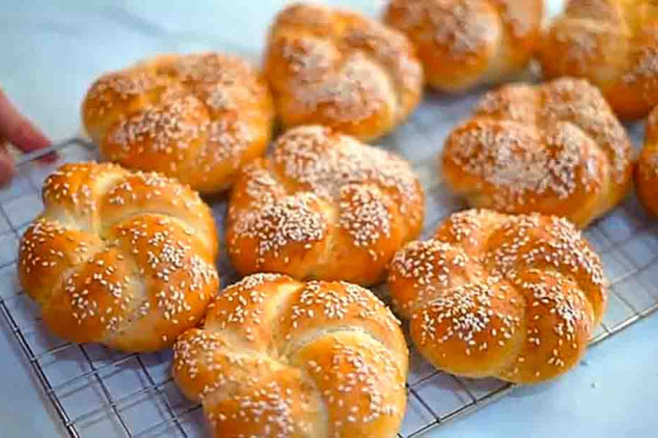 Soft Kaiser Dinner Rolls Recipe