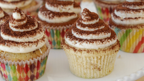 Easy Tiramisu Cupcakes Recipe | DIY Joy Projects and Crafts Ideas