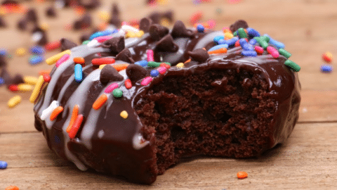 Easy Baked Chocolate Donuts Recipe | DIY Joy Projects and Crafts Ideas