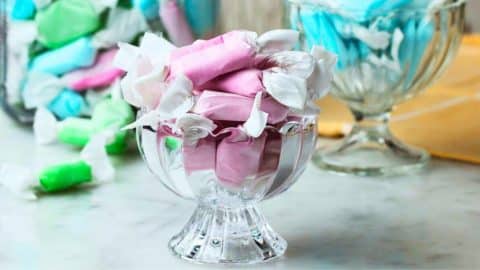 Saltwater Taffy Recipe | DIY Joy Projects and Crafts Ideas