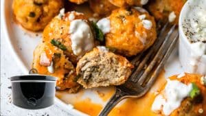 Slow Cooker Chicken Buffalo Meatballs