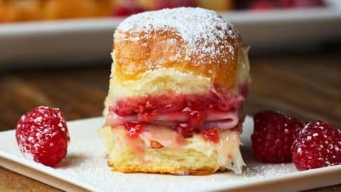Sweet and Savory Monte Cristo Sliders | DIY Joy Projects and Crafts Ideas