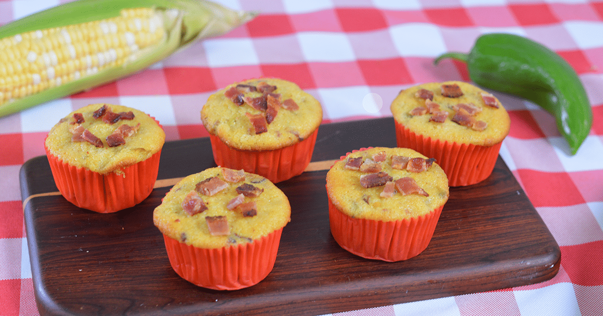 Bacon Chili Cornbread Muffin Recipe (Made With Boxed Mix!) | DIY Joy Projects and Crafts Ideas