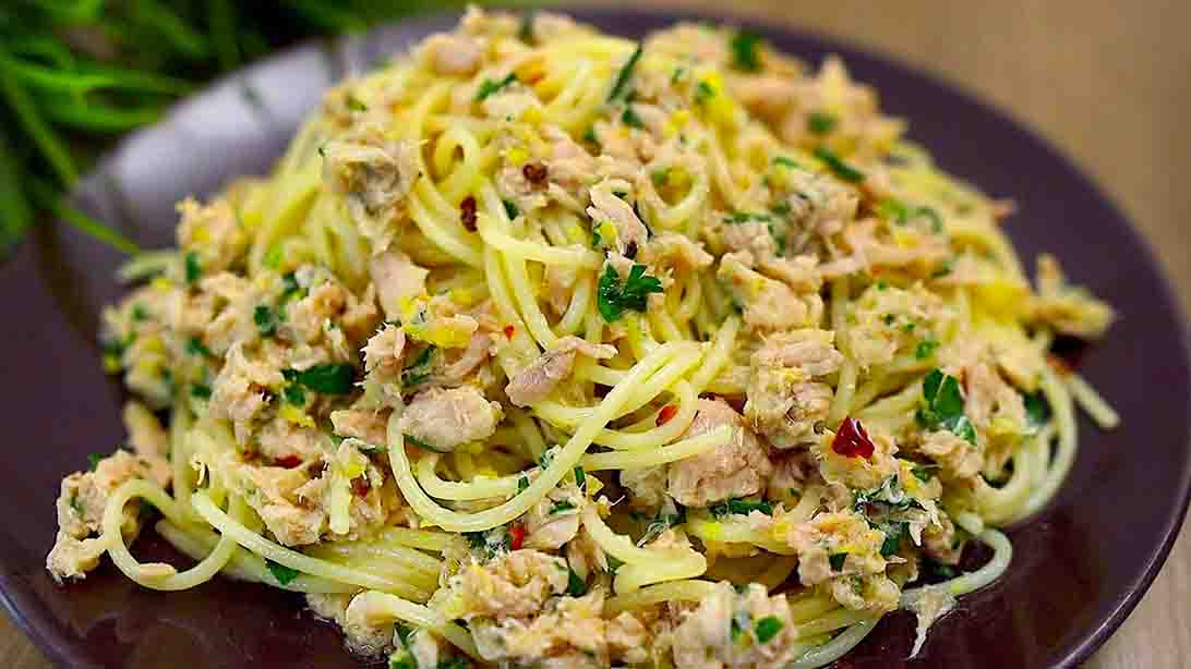 Lemon Tuna Pasta Recipe | DIY Joy Projects and Crafts Ideas