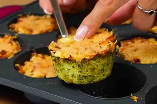 Cheesy Broccoli Cups Recipe