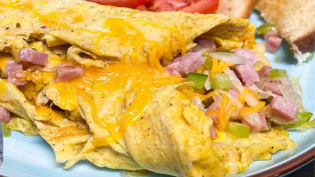 3-Egg Denver Omelet Recipe | DIY Joy Projects and Crafts Ideas