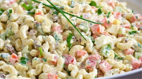Creamy and Crunchy Macaroni Salad | DIY Joy Projects and Crafts Ideas