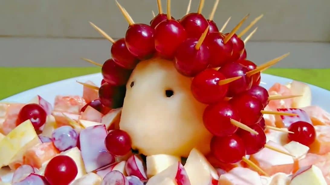 Hedgehog Fruit Salad Recipe | DIY Joy Projects and Crafts Ideas