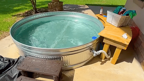How to Build an Inexpensive Cowboy Pool | DIY Joy Projects and Crafts Ideas
