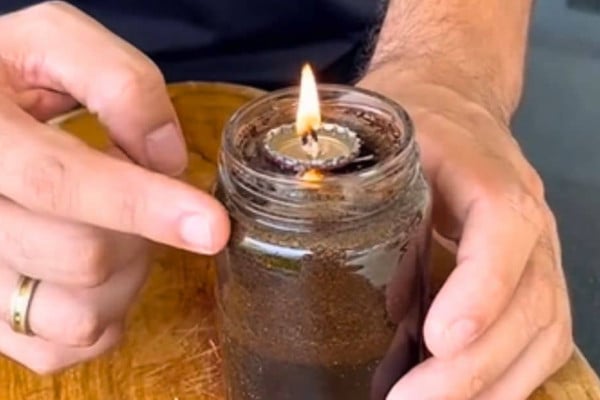 How to Make a Candle at Home With Coffee