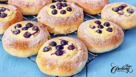Blueberry Cream Cheese Buns Recipe | DIY Joy Projects and Crafts Ideas